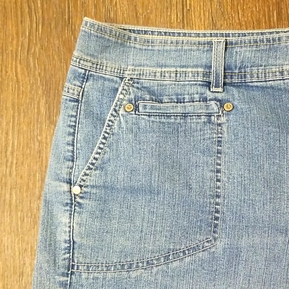 Style & Co Jeans Tummy Control Ladies Women Blue Jean Shorts Size 18 - Picture 3 of 6